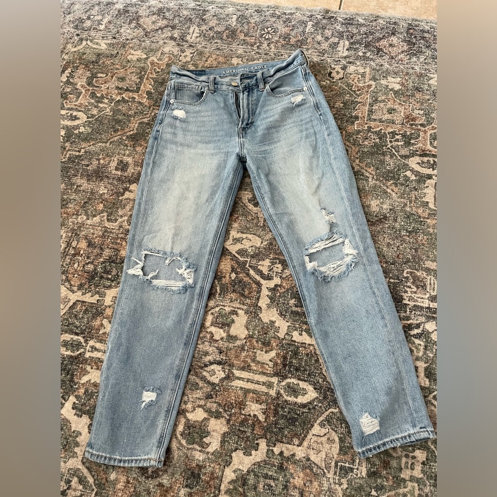 American Eagle Mom Jeans!!